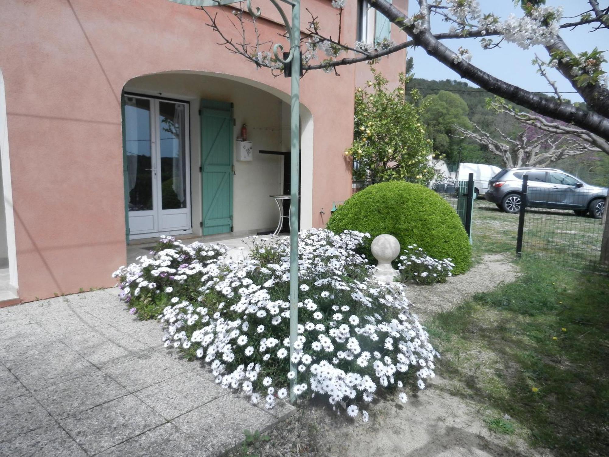 Apartment L'oliveraie *